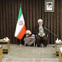 نماینده ولی فقیه در کردستان: بهبود وضعیت مطالعه نیاز امروز دانش‌آموزان است