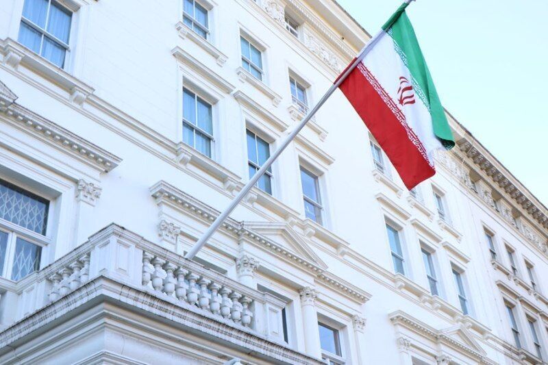 تعرض به سفارت ایران در استکهلم؛ عراقچی خواستار برخورد جدی دولت سوئد شد