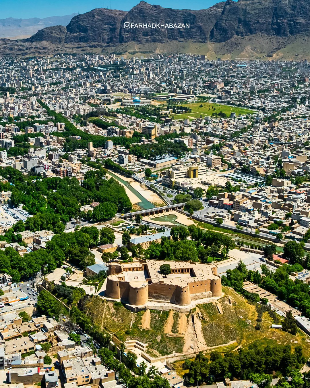 تصویری زیبا از قلعه تاریخی فلک الافلاک در خرم آباد