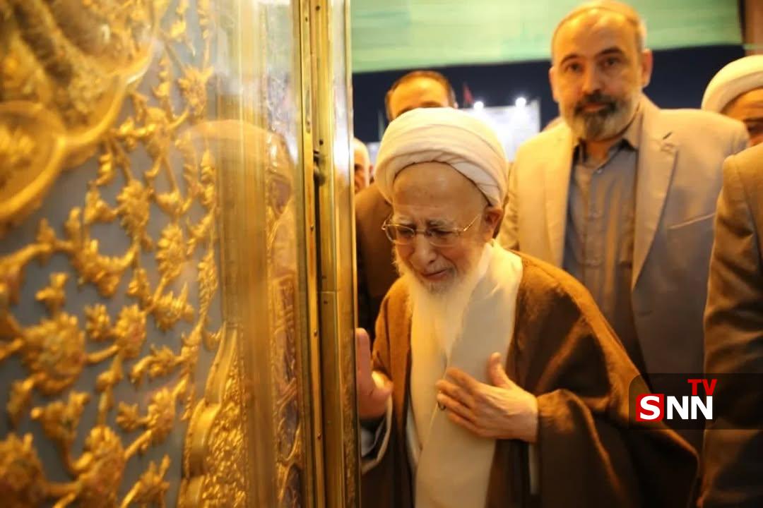 تصاویری از حضور آیت الله جوادی آملی در حرم مطهر موسی بن جعفر(ع) و امام جواد(ع)