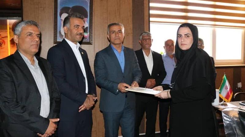 سرمایه گذاران حوزه شیلات در گناوه حمایت شوند