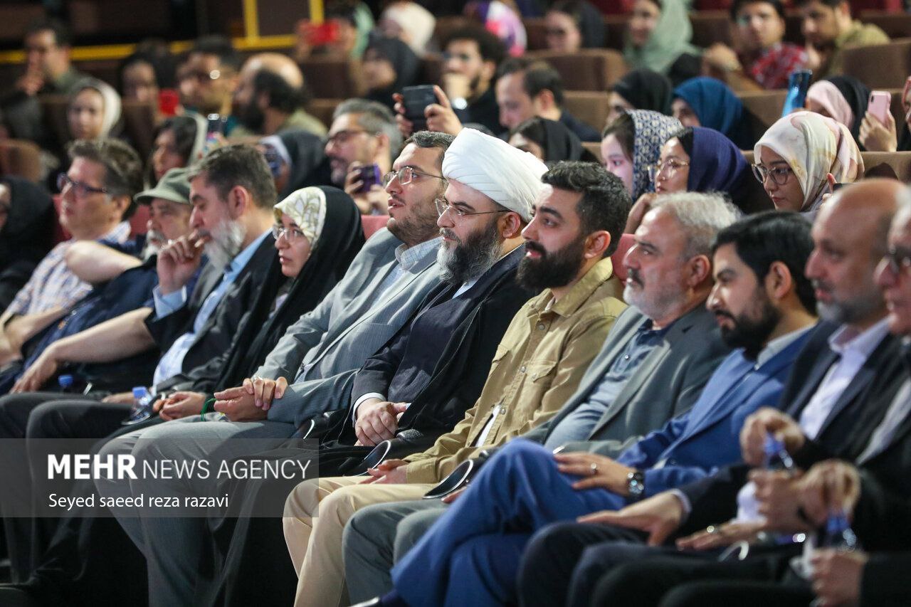 مراسم اختتامیه چهاردهمین جشنواره فیلم ١٠٠