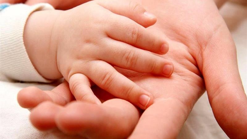 اولین تولد حج 2025: زن افغان در مدینه یک دختر به دنیا آورد