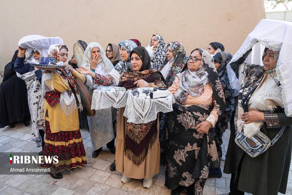 برگزاری جشنواره و آیین ملی گلغتان نوزاد در امیریه دامغان 