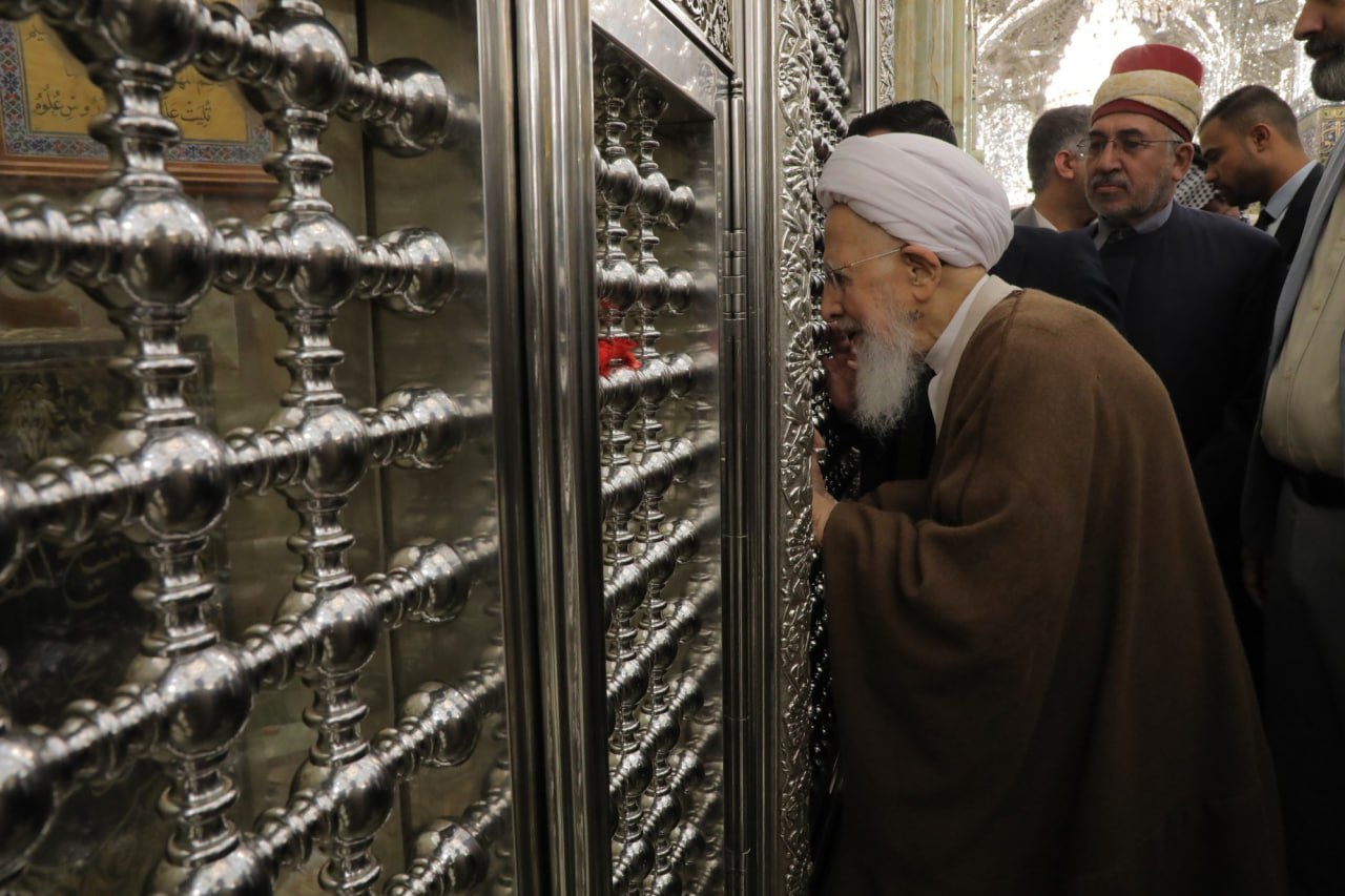 عکس/ تشرف آیت‌الله جوادی آملی به حرم مطهر امامین کاظمین علیهماالسلام