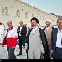بازدید نماینده ولی فقیه در امور حج و زیارت از مسجد شجره