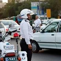 بدلکاری خطرناک روی سقف خودرو/ خودروی متخلف توقیف شد