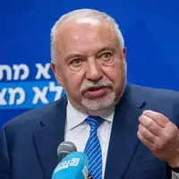 وزیر جنگ سابق رژیم صهیونیستی: توافق آمریکا با یمنی‌ها، «سقوط غیرقابل وصف» برای اسرائیل است