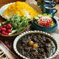 قورمه سبزی با دنده؛ اصیل و خوش طعم