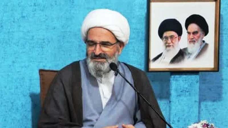 نماینده ولی فقیه در سمنان: پلیس در ارتقای رضایتمندی عمومی نقش مهمی دارد