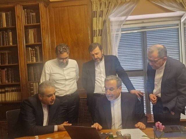 تکذیب سفر وزیر امور خارجه به امارات