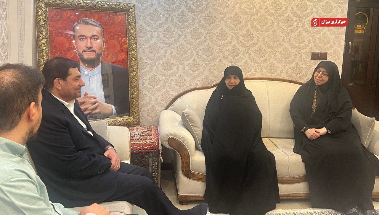 ادای احترام و تقدیر مخبر از خانواده شهید حسین امیرعبداللهیان