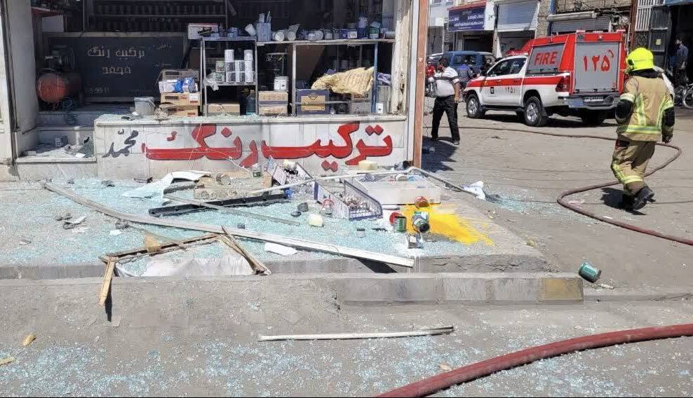 انفجار یک رنگفروشی در مشهد منجر به مصدومیت ۲ نفر شد