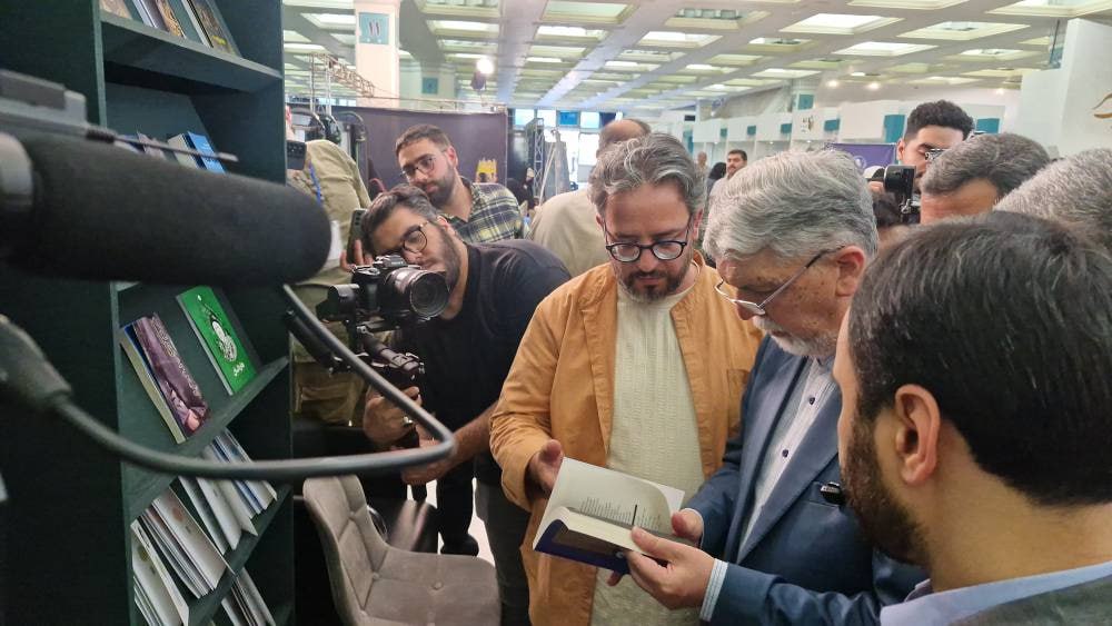 حضور وزیر فرهنگ و ارشاد اسلامی در سی و ششمین نمایشگاه کتاب تهران