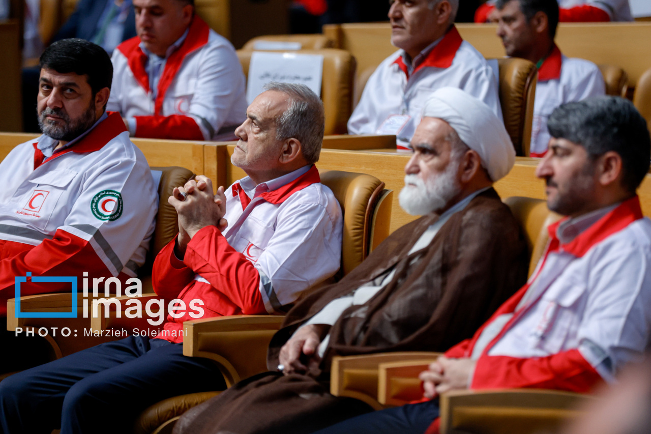 عکس/ گرامیداشت «هفته هلال احمر» با حضور رئیس جمهور