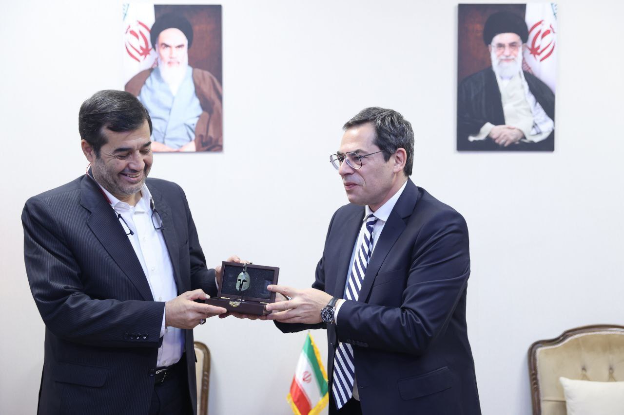 دیدار سفیر یونان با وزیر ورزش و جوانان