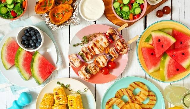 پیش غذاهای تابستانی برای مهمانیهای گرم خودمانی