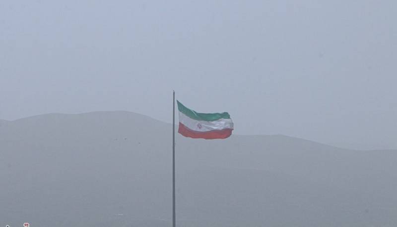 هشدار طوفان و گردوغبار تا پایان هفته در یزد