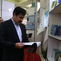 بازدید معاون رییس جمهور از نمایشگاه بین المللی کتاب