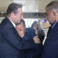 استاندار آذربایجان‌غربی با والدین دانش‌آموز فوت شده دیدار کرد