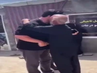 حضور رسول خادم در منزل خانواده‌های جانباختگان حادثه بندر رجایی