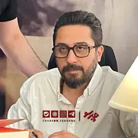 روزبه بمانی به نمایشگاه کتاب آمد  