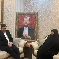عکس/دیدار محمد مخبر با خانواده شهید امیرعبداللهیان
