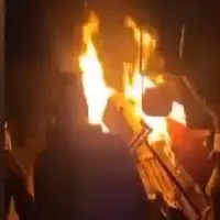 مردم سوریه بسته‌های نظامیان صهیونیست را به آتش کشیدند