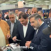 عکس/ بازدید محمد مخبر از نمایشگاه کتاب تهران