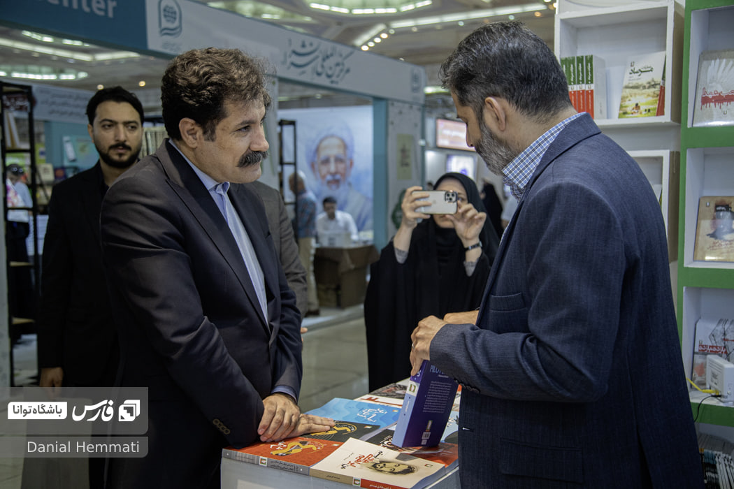حضور چهره ها در روز ششم نمایشگاه بین المللی کتاب