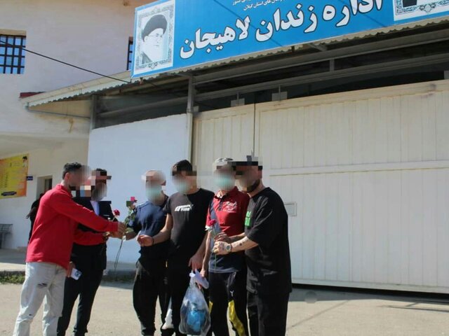 ۱۱ نفر از زندان لاهیجان آزاد شدند