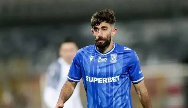 رسانه لهستانی: قلی‌زاده پیراهن پرسپولیس را نمی‌خواهد!