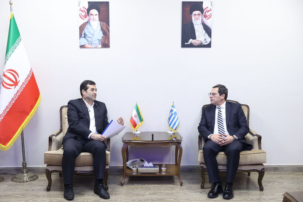 دیدار سفیر یونان با وزیر ورزش و جوانان