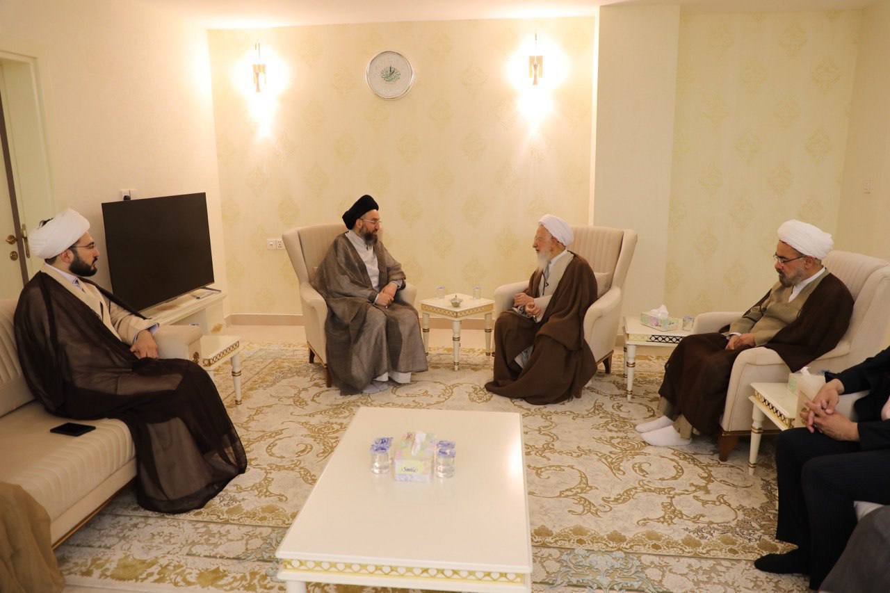 دیدار حکیم و آیت الله جوادی آملی
