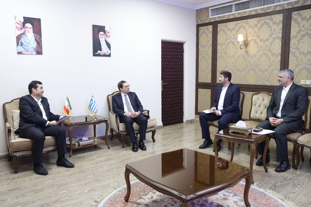 دیدار سفیر یونان با وزیر ورزش و جوانان