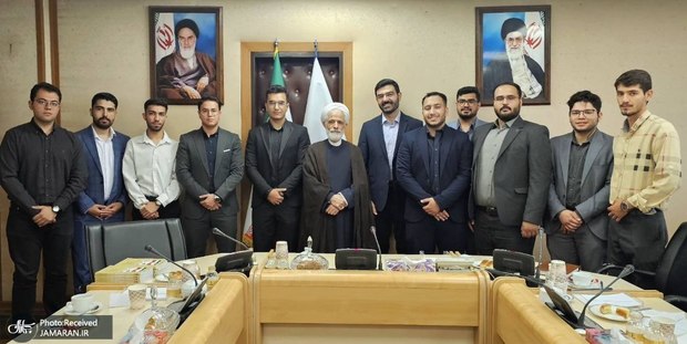 معاون پزشکیان: در این چهلوشش سال گامهای بلندی برداشته شده اما با آنچه میخواستیم فاصله زیادی داریم