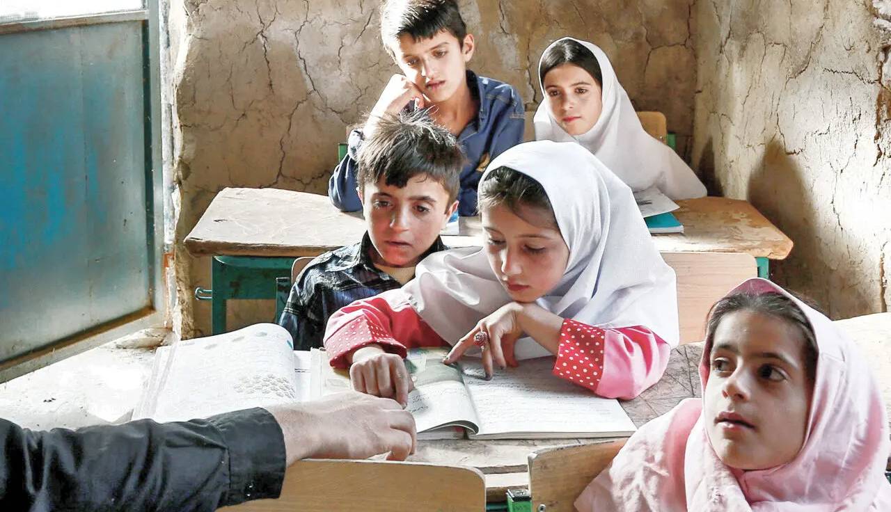 بحران کمسوادی میان فقرا