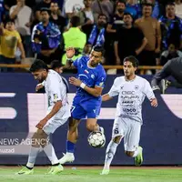 استقلال به دنبال جذب دو بازیکن در پست دفاع