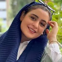 فاطیما بهارمست با استایلی خانومانه جلب‌توجه کرد