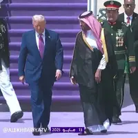 استقبال بن‌ سلمان از ترامپ در فرودگاه ملک خالد