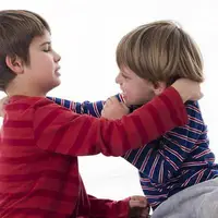 چگونه می‌توان پرخاشگری کودکان را درمان کرد؟