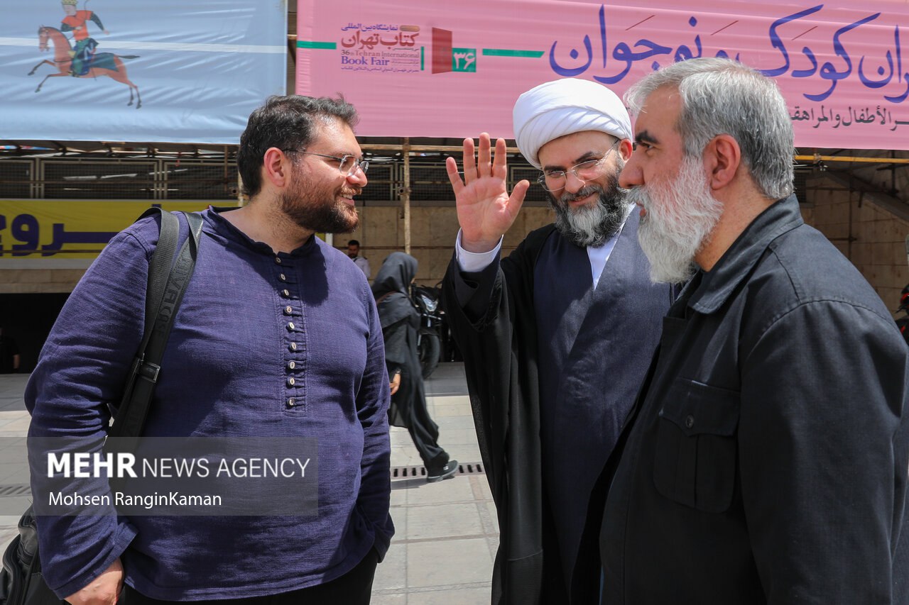 بازدید رئیس سازمان تبلیغات اسلامی از سی و ششمین نمایشگاه کتاب