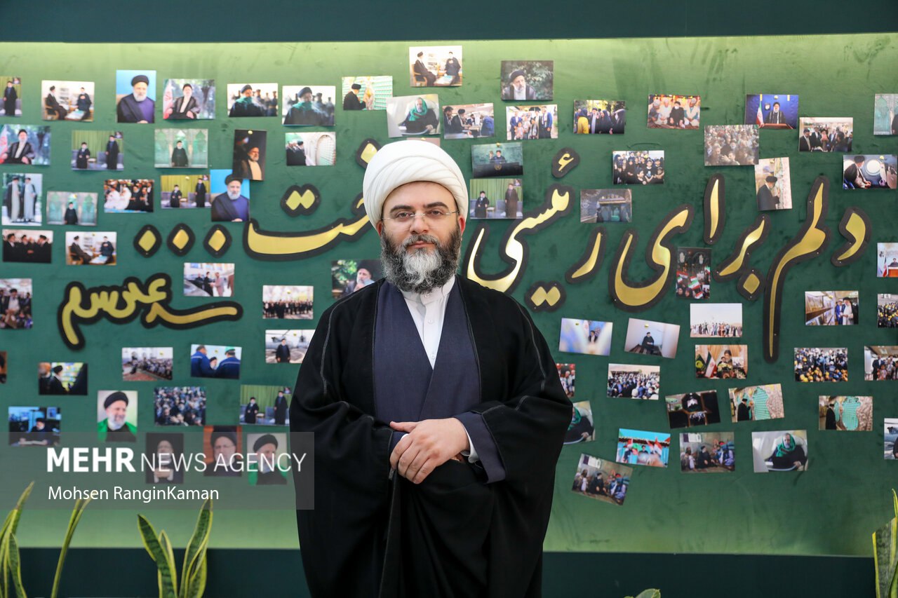 بازدید رئیس سازمان تبلیغات اسلامی از سی و ششمین نمایشگاه کتاب