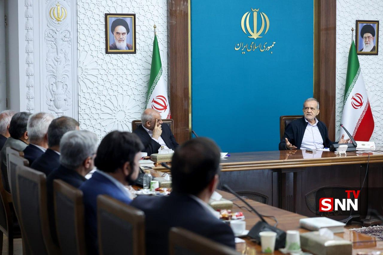 عکس/ نشست رئیس جمهور پزشکیان با شهرداران کلان شهرهای کشور