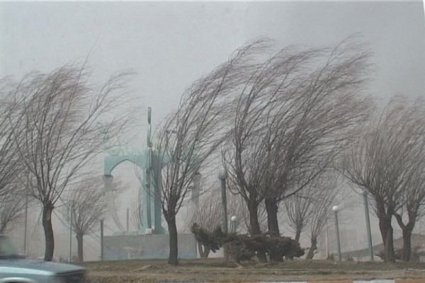 رگبار و رعدوبرق در مناطق غربی و مرکزی کشور؛ وزش باد شدید در تهران و البرز