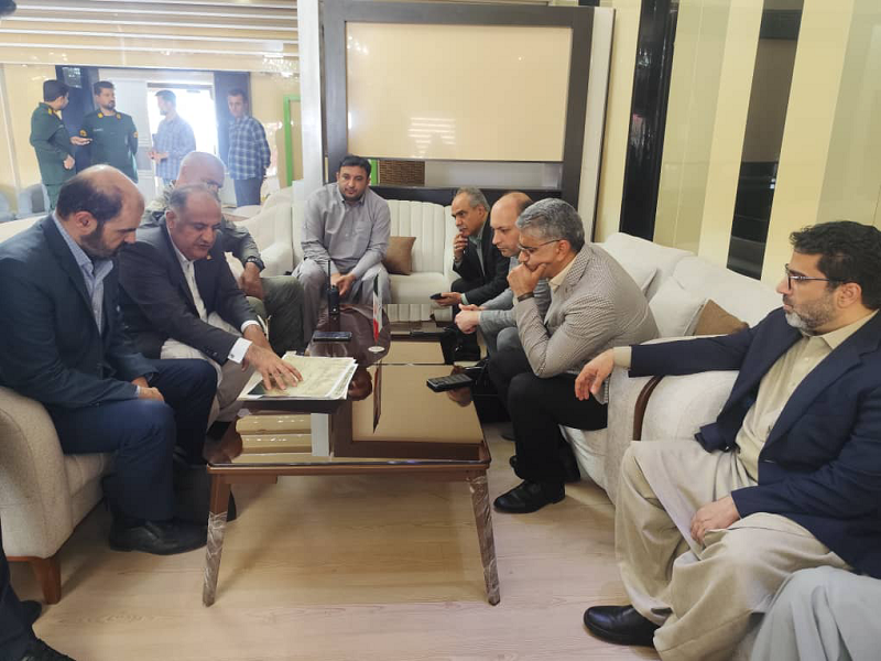سفر معاون هماهنگی برنامه و بودجه کشور به بندر کنارک