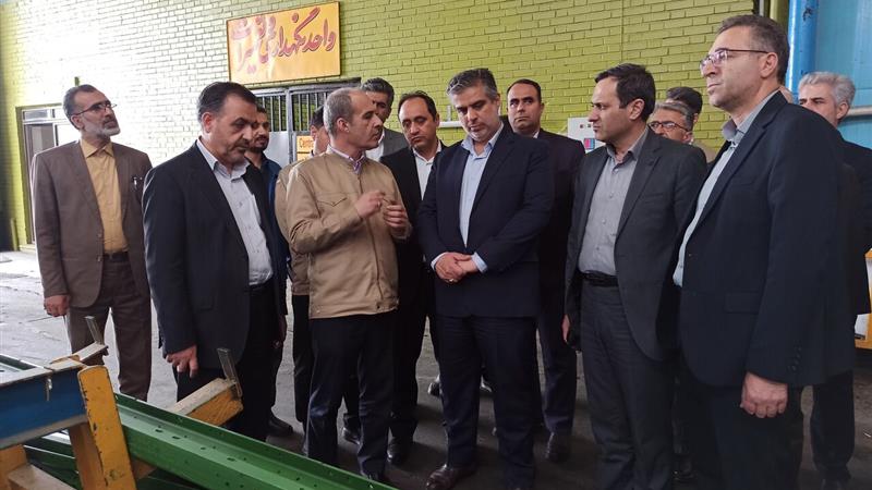 استاندار مرکزی: کمباینسازی خود را برای صادرات بازارهای منطقهای آماده میکند