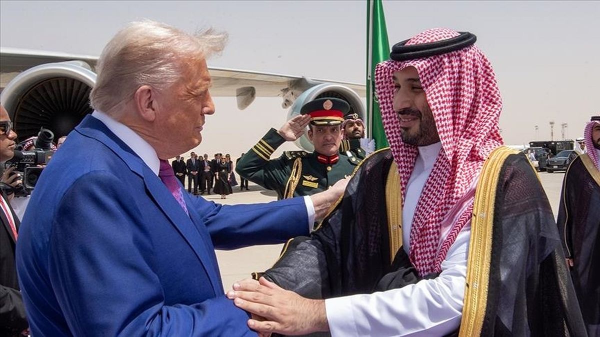 بن‌سلمان راننده و راهنمای گردشگری ترامپ شد!