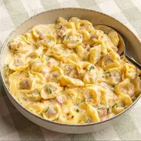 طرز تهیه پاستای پیاز و پنیر بی نظیر