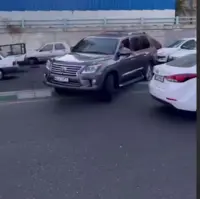 پولدار بودن شعور نمی آورد!